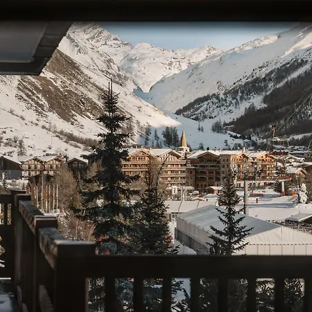 Penthouse View - Les Covarel *